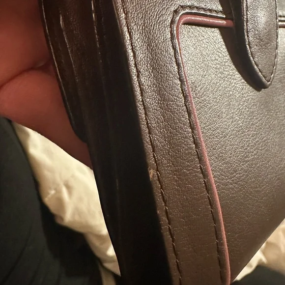 BEAUTIFUL Celine Wallet - Picture 10 of 15